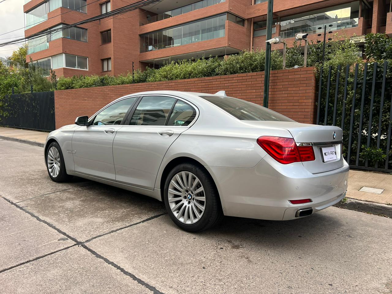 Vehicle media 5