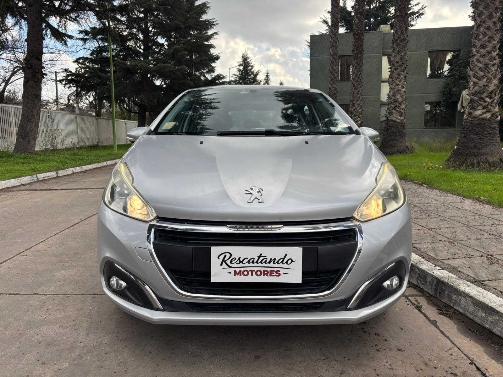Peugeot 208 undefined