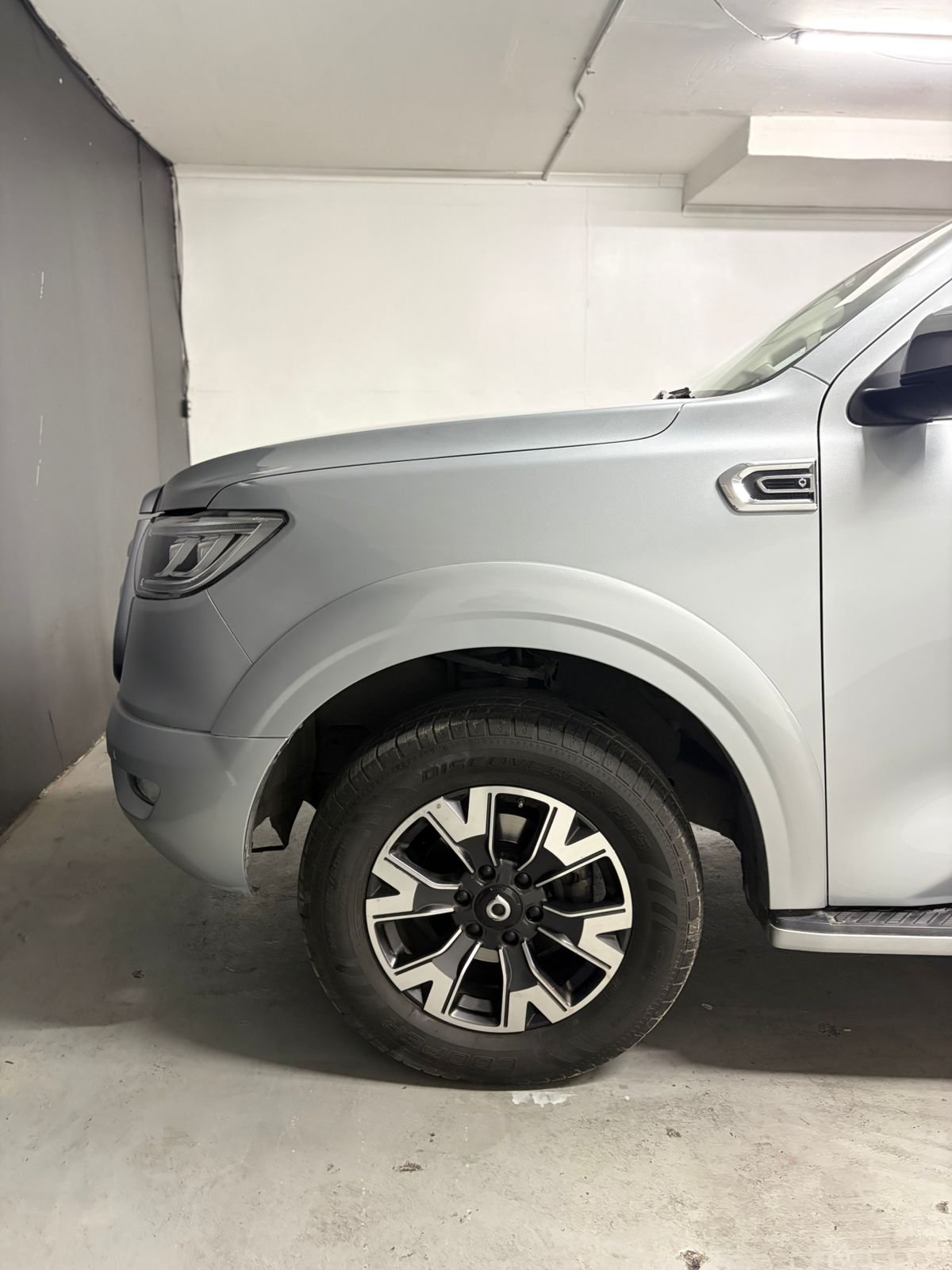Vehicle media 7