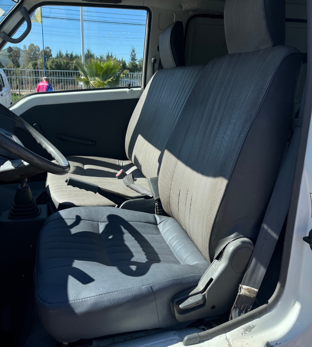 Vehicle media 8