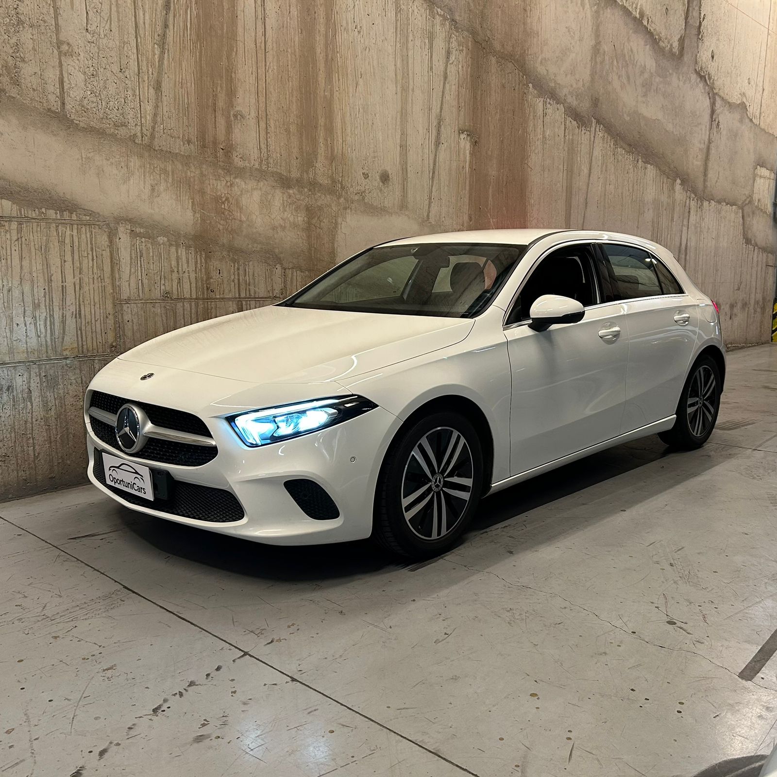 Mercedes Benz A 200 undefined