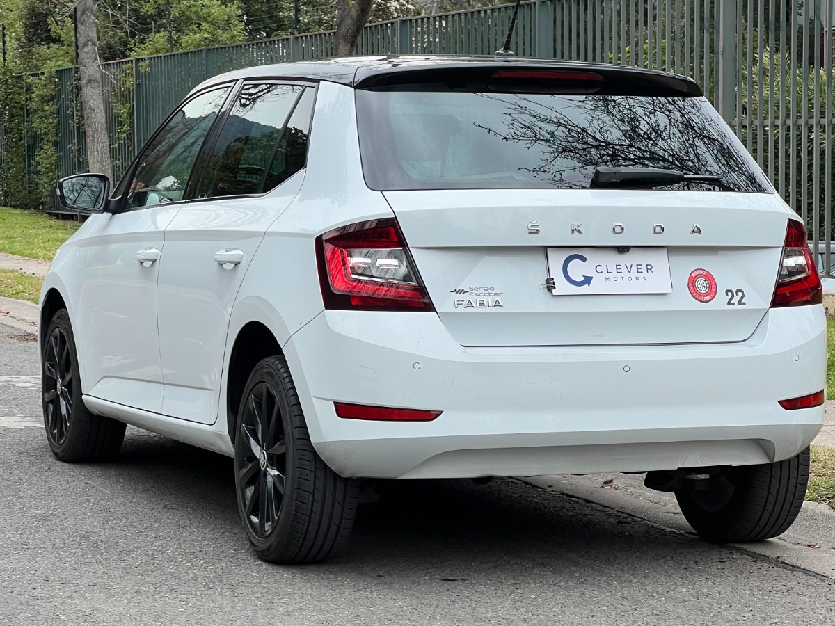 Vehicle media 6