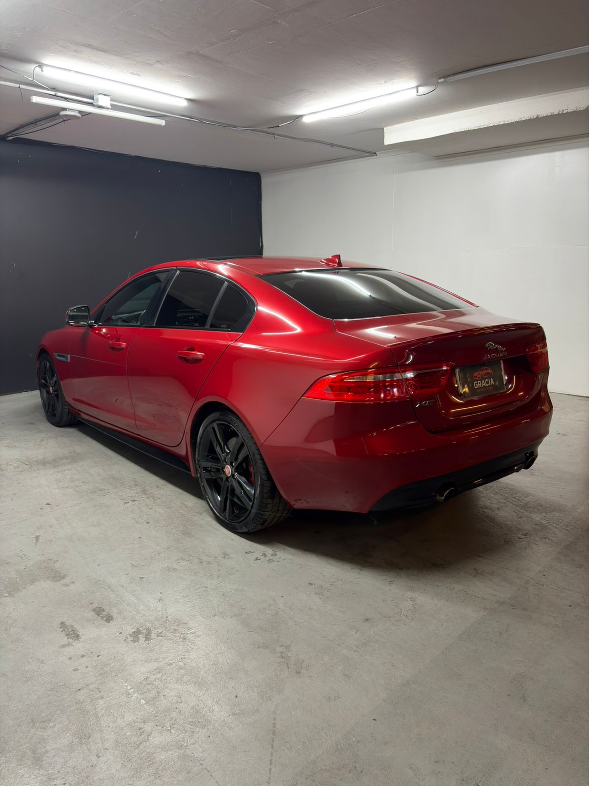 Vehicle media 6