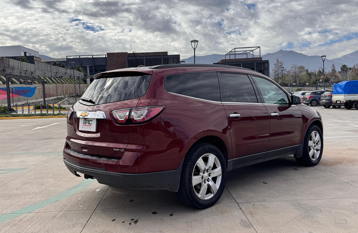 Vehicle media 7