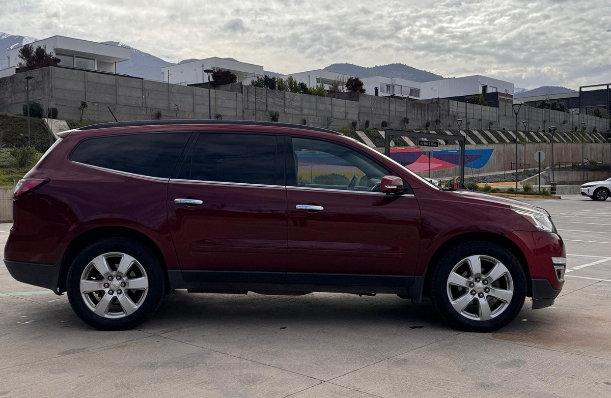 Vehicle media 8