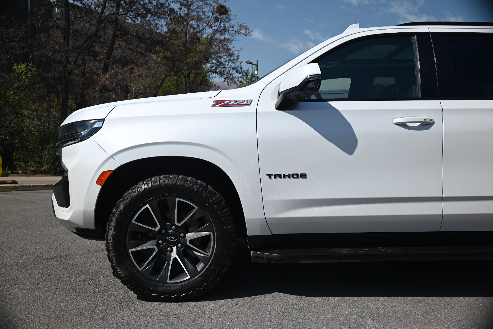 Vehicle media 4