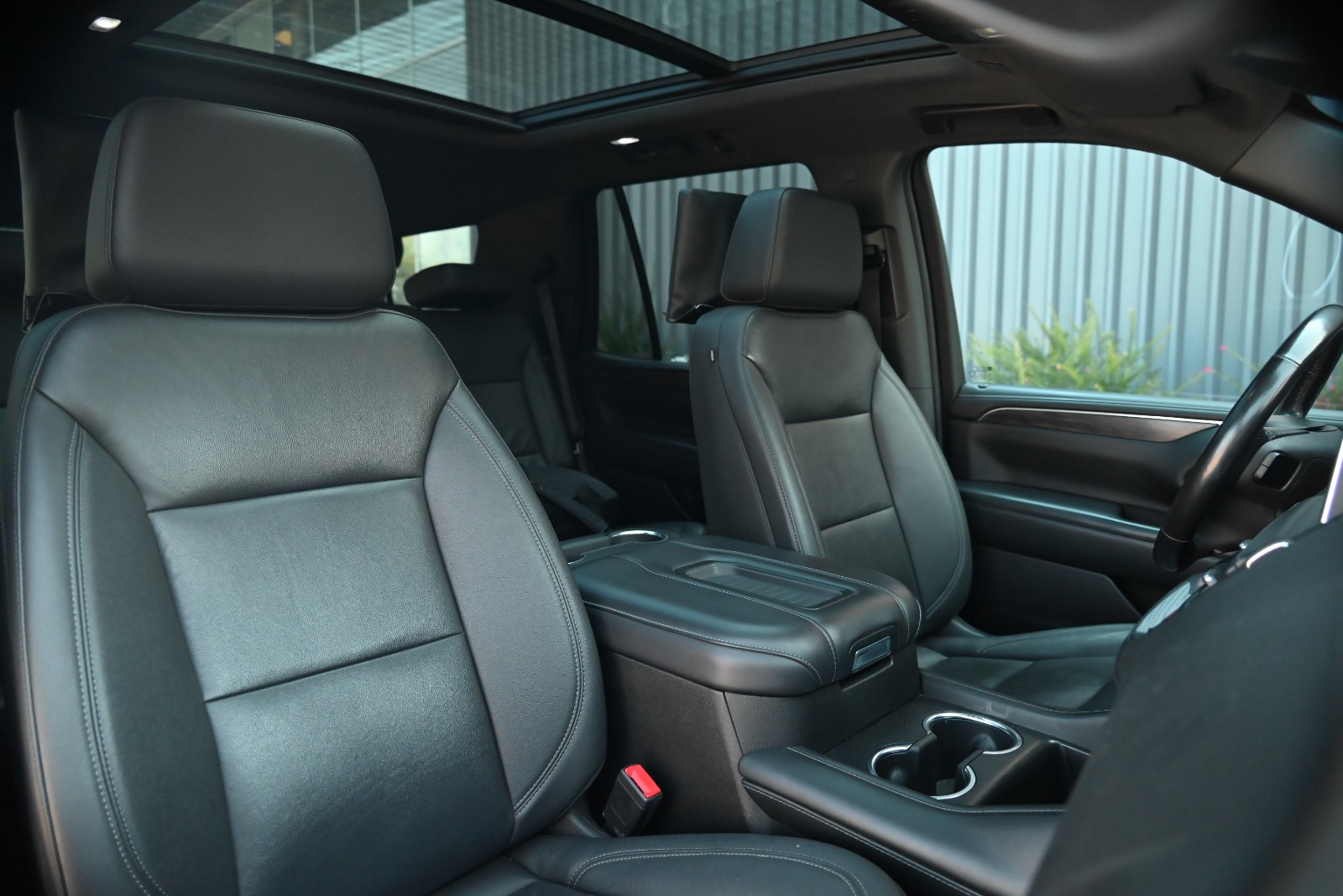Vehicle media 9