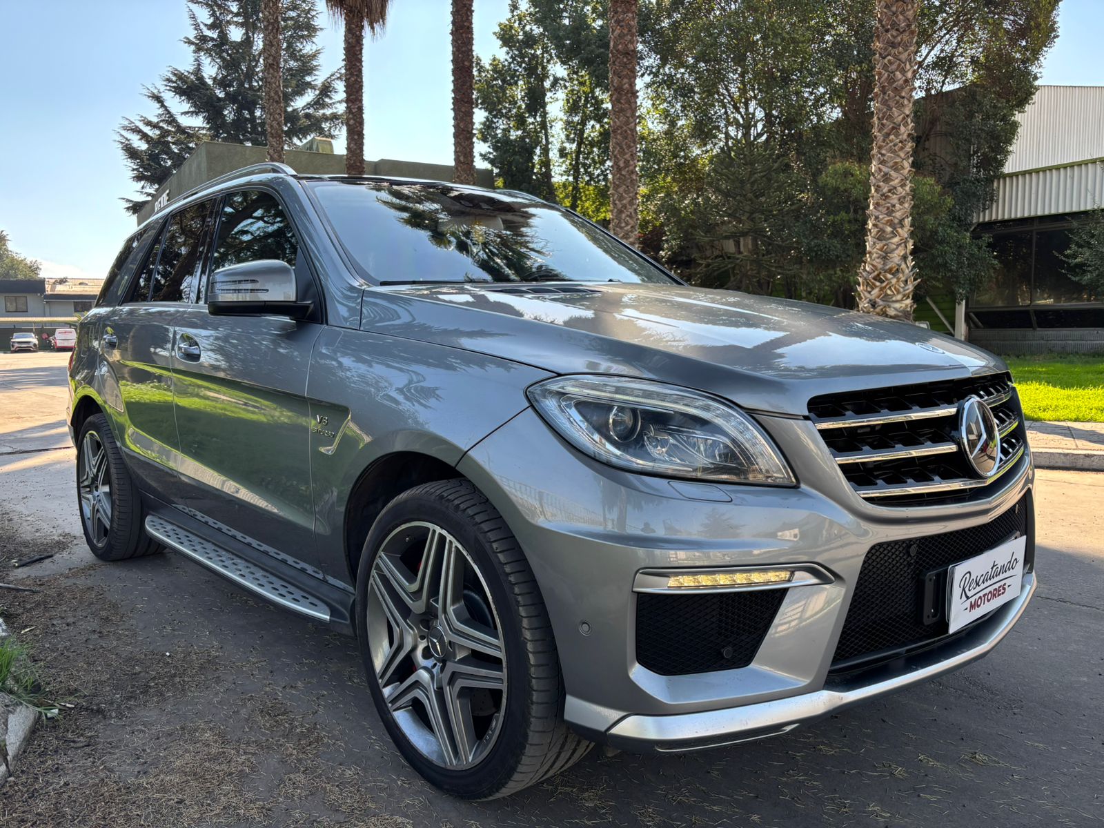 Vehicle media 4
