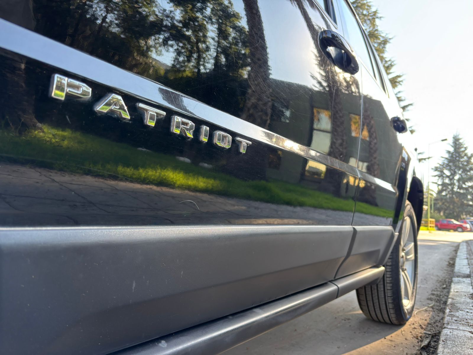 Vehicle media 8