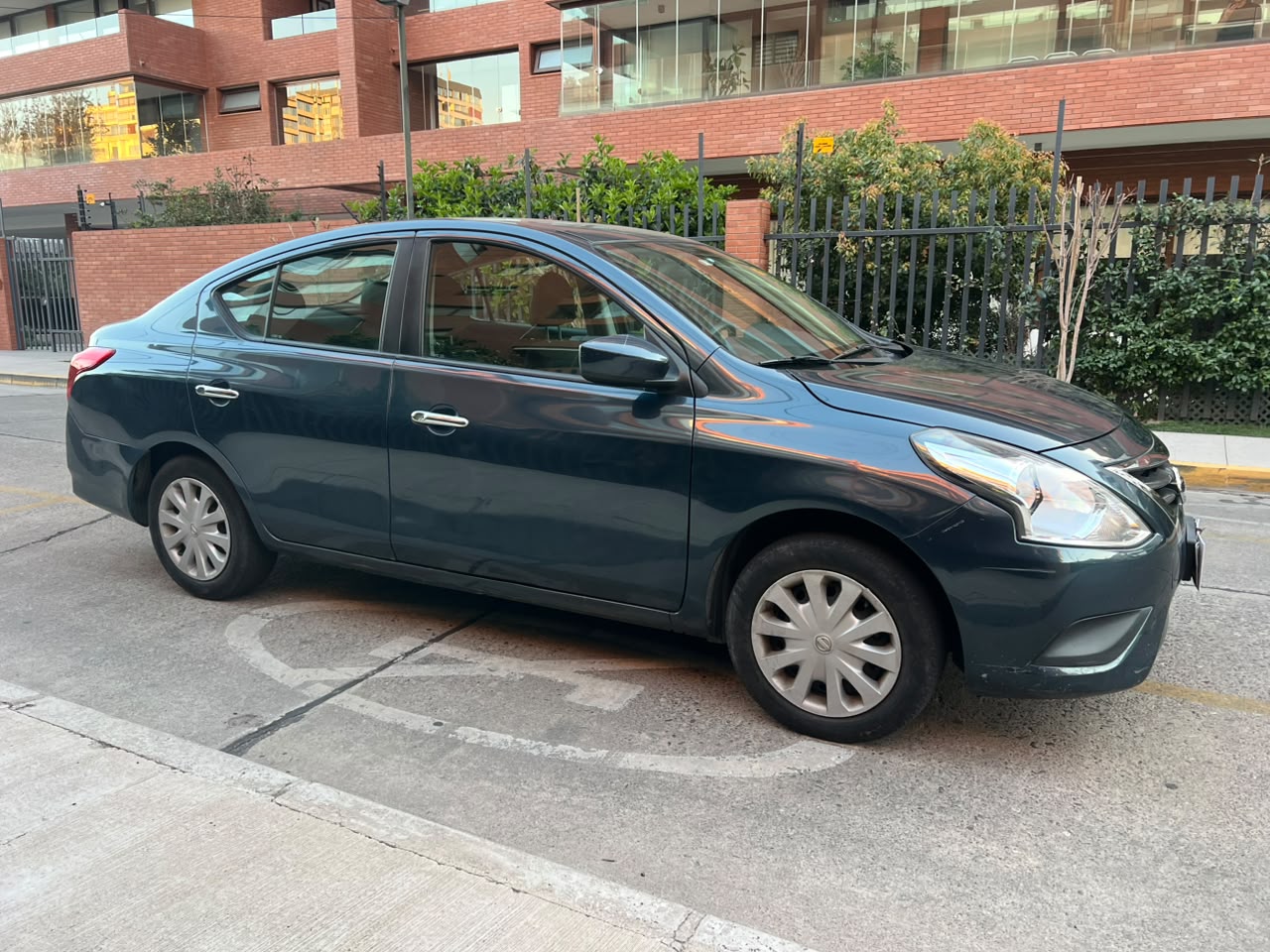 Vehicle media 9