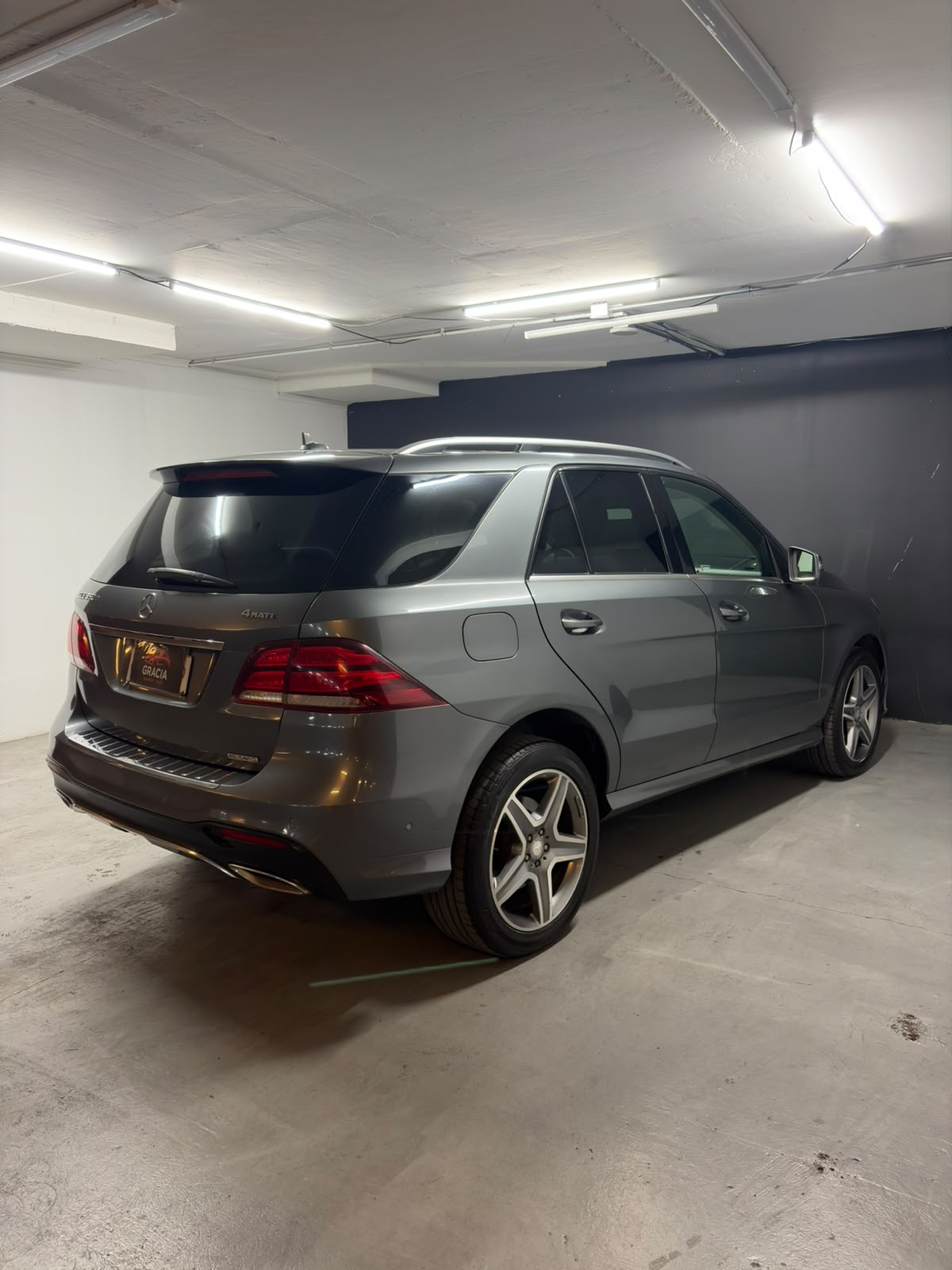 Vehicle media 4