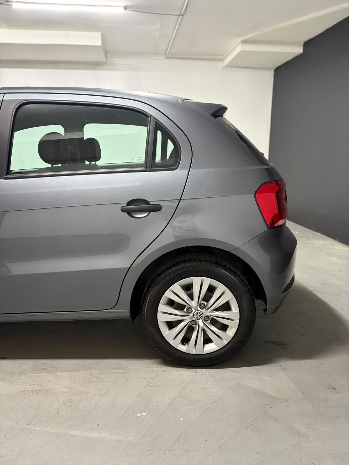 Vehicle media 8