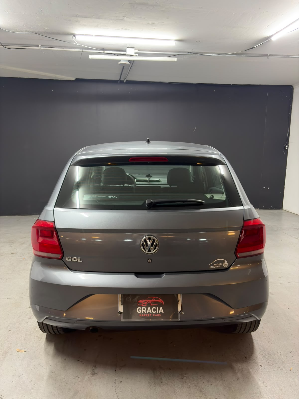 Vehicle media 5