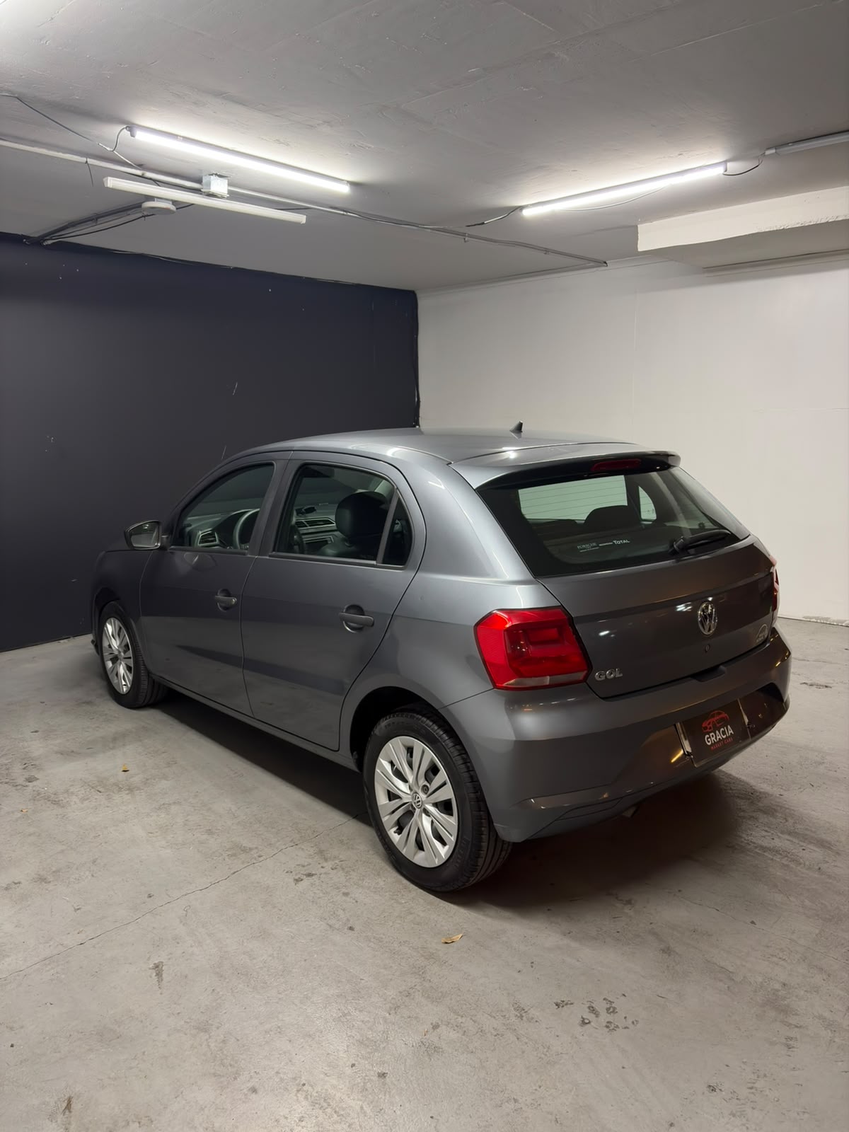 Vehicle media 6