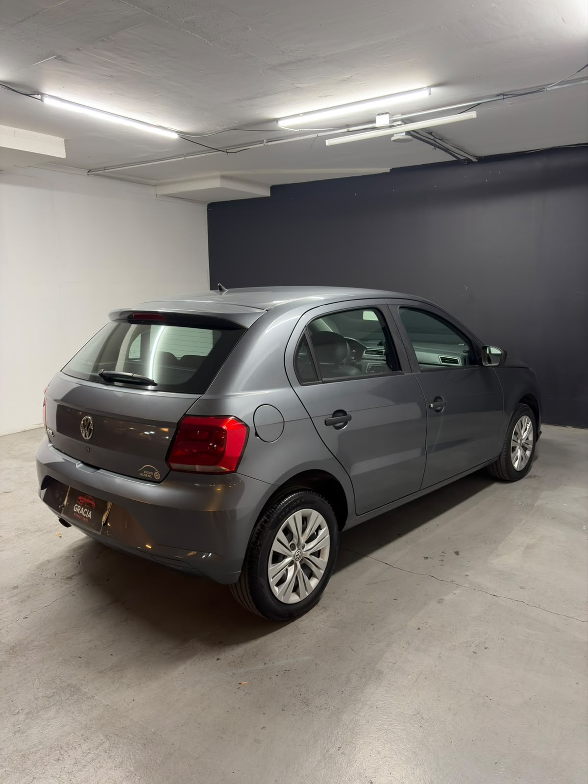 Vehicle media 4