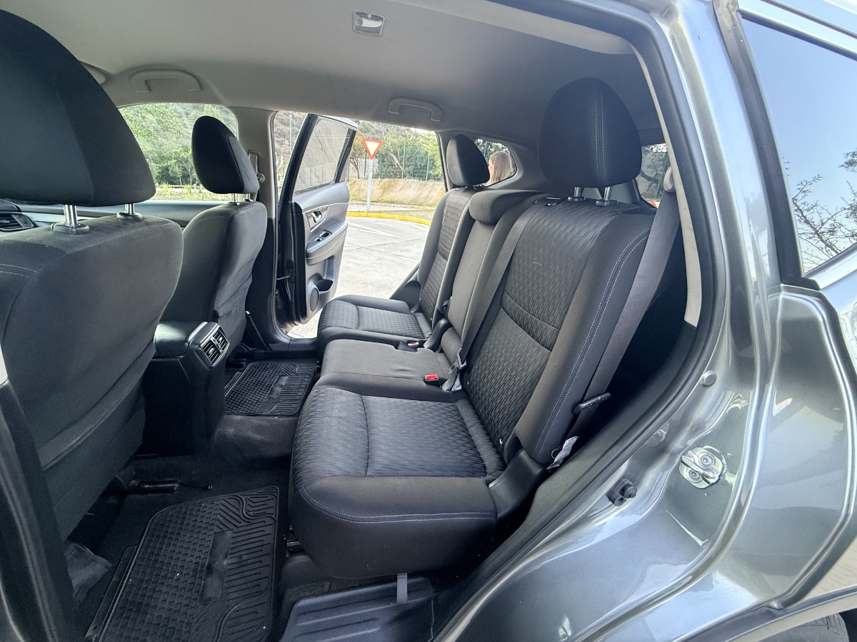 Vehicle media 5