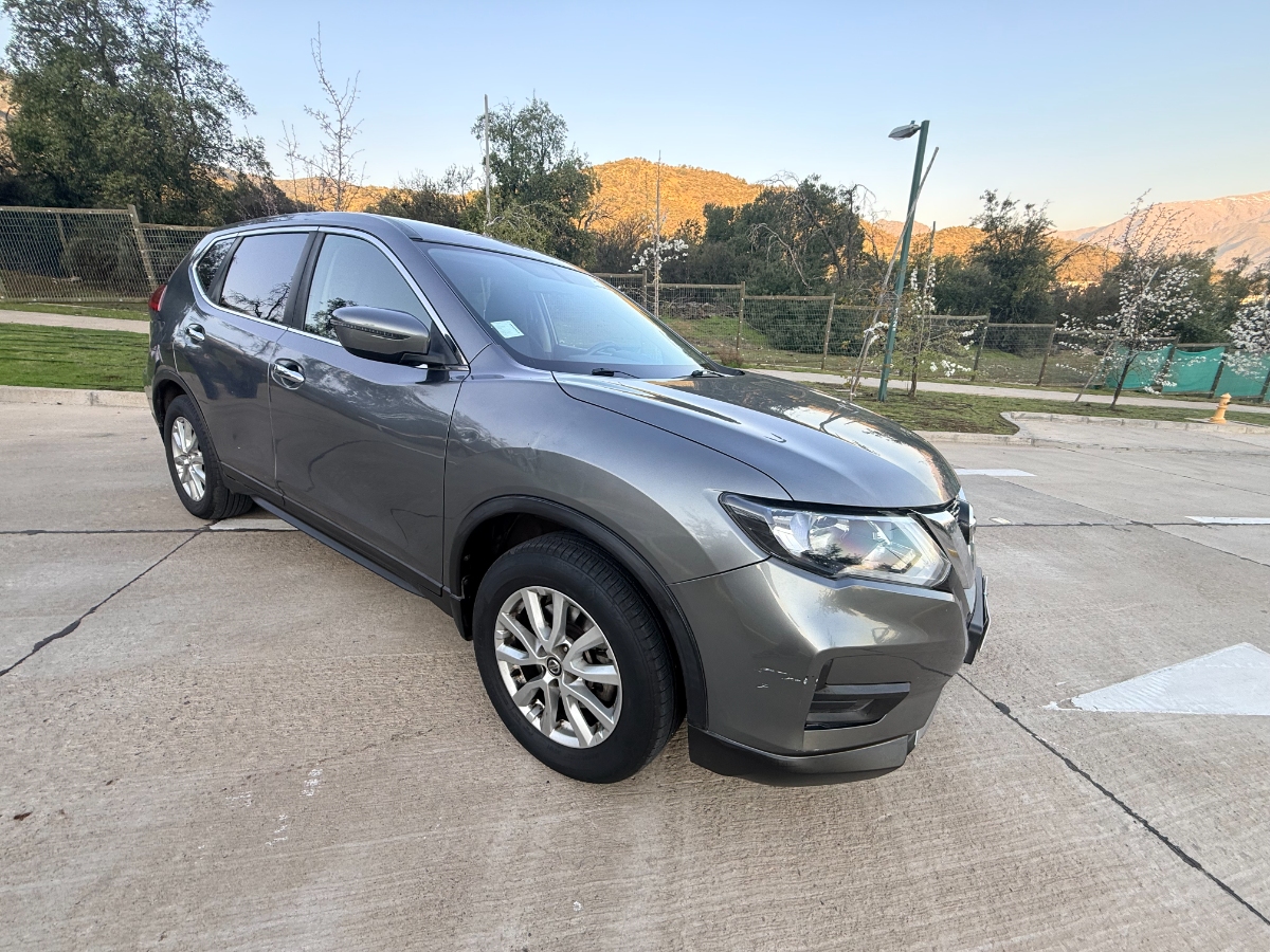 Vehicle media 10
