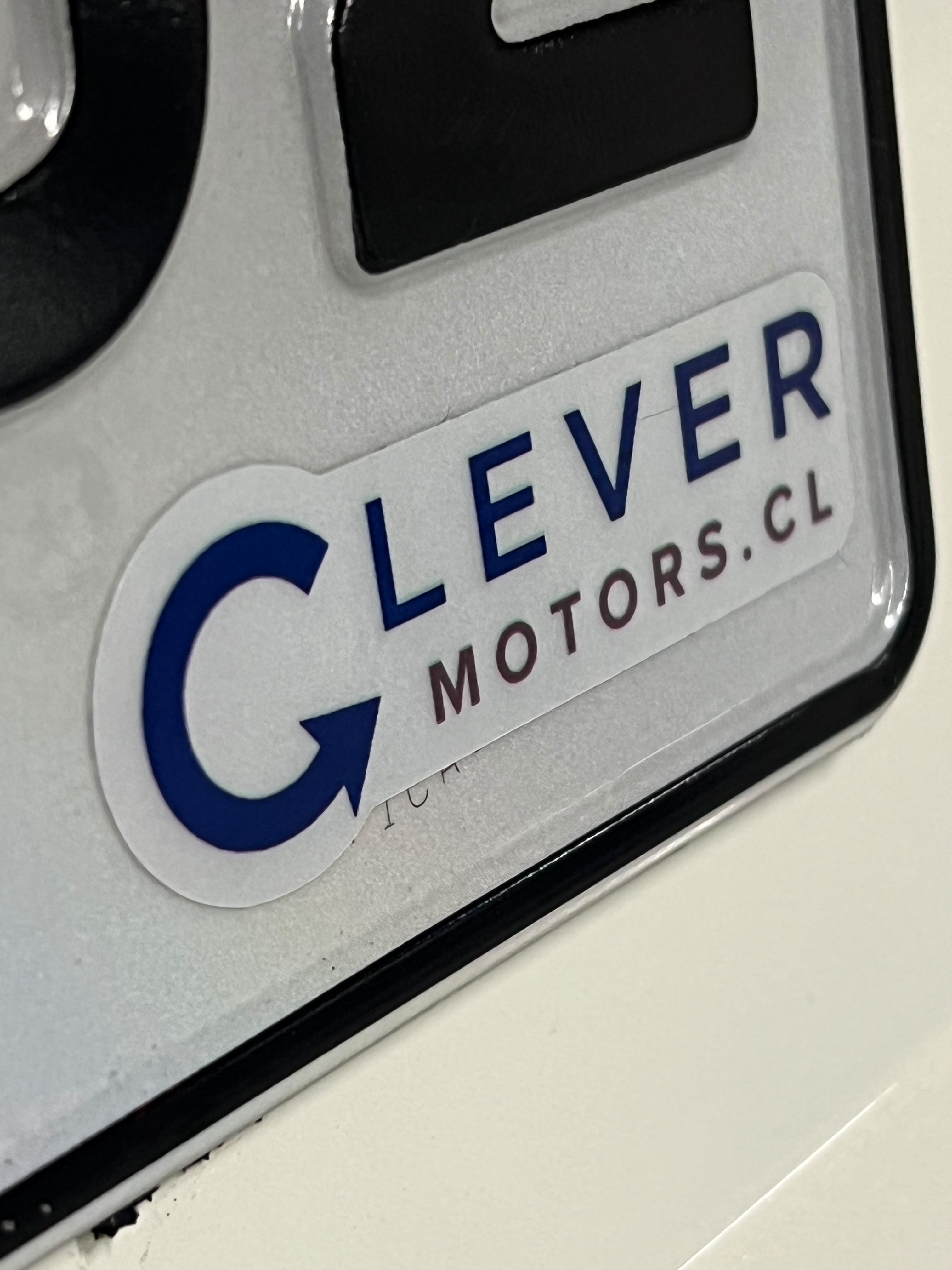 Vehicle media 7