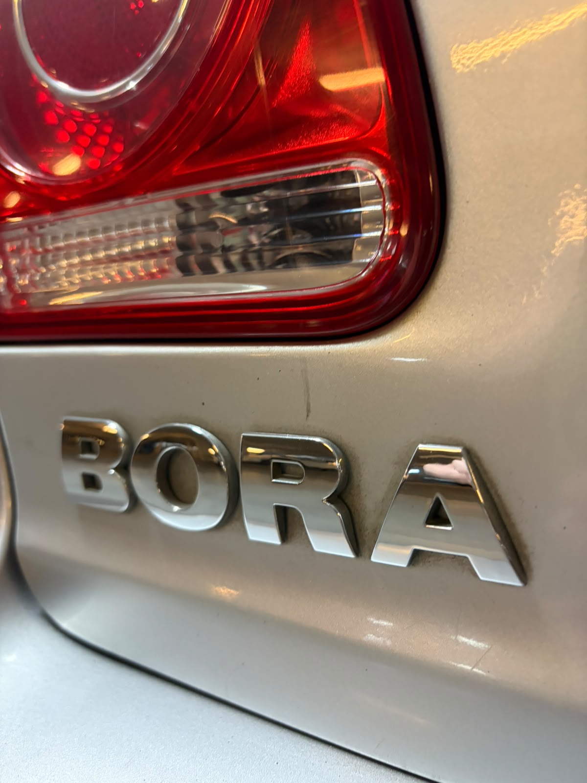 Vehicle media 9