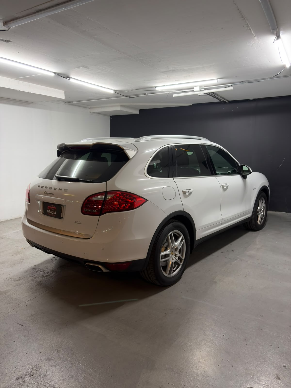 Vehicle media 4