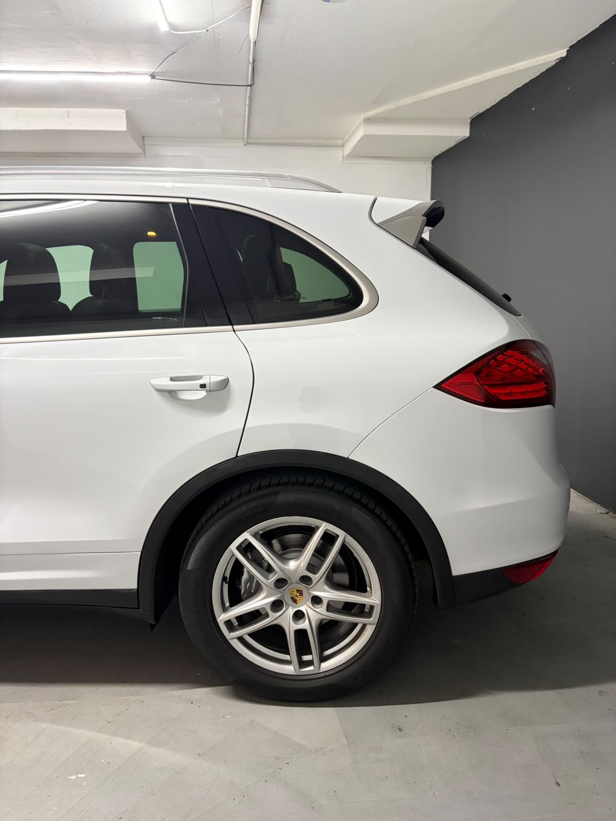Vehicle media 8