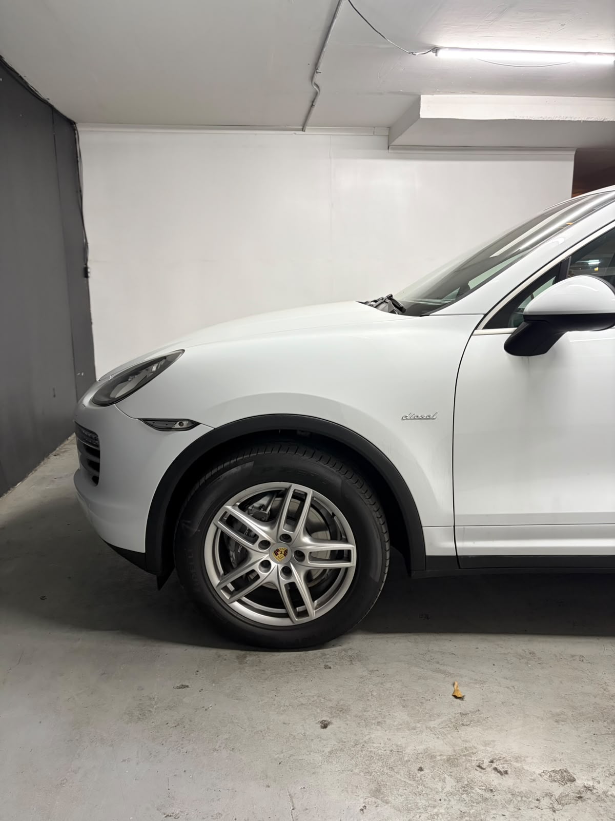Vehicle media 7