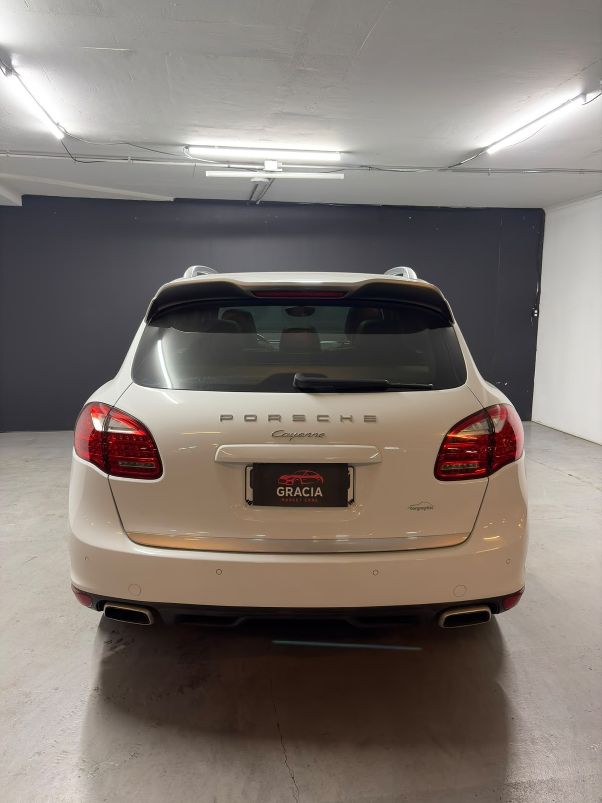 Vehicle media 5