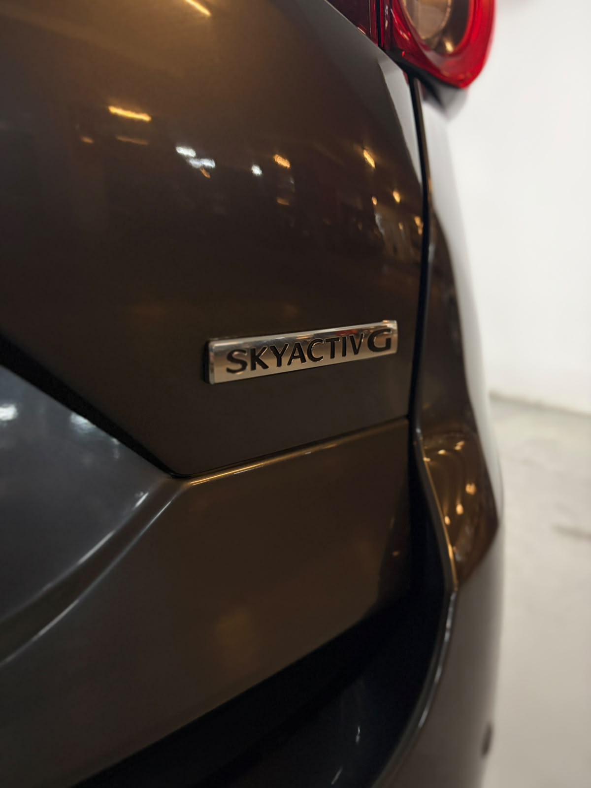 Vehicle media 9