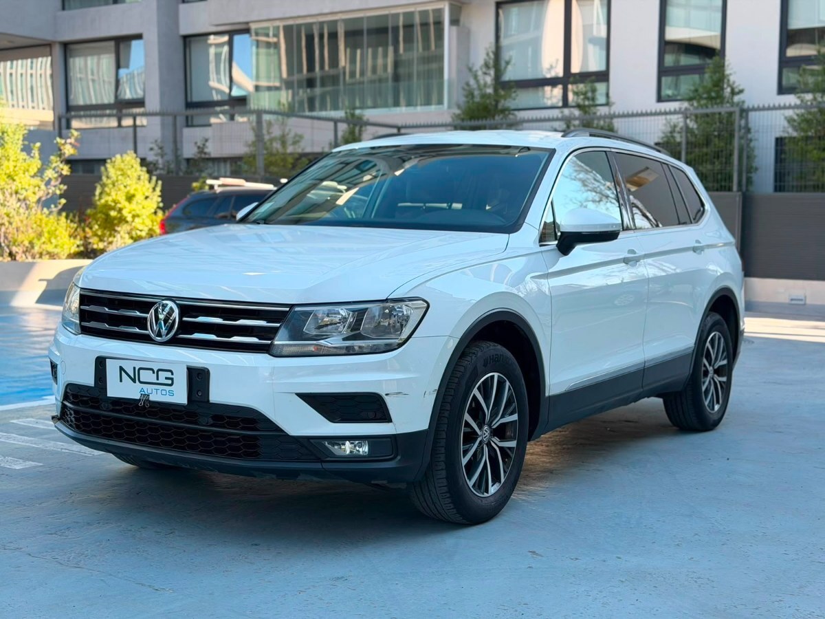 Vehicle media 3