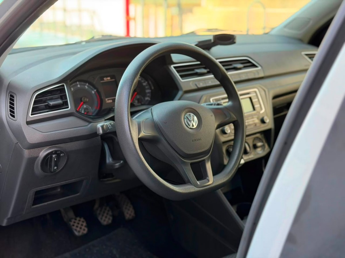 Vehicle media 7