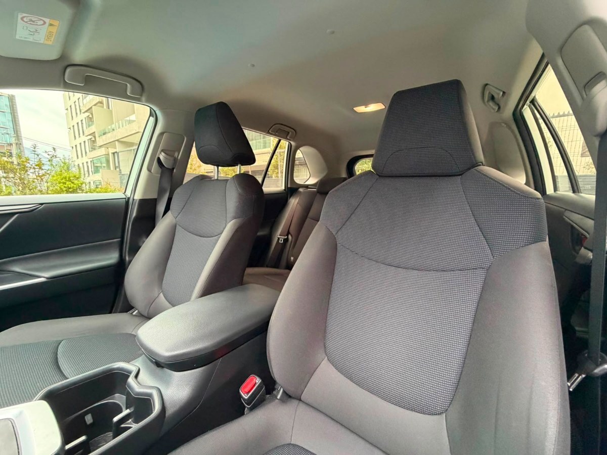 Vehicle media 19