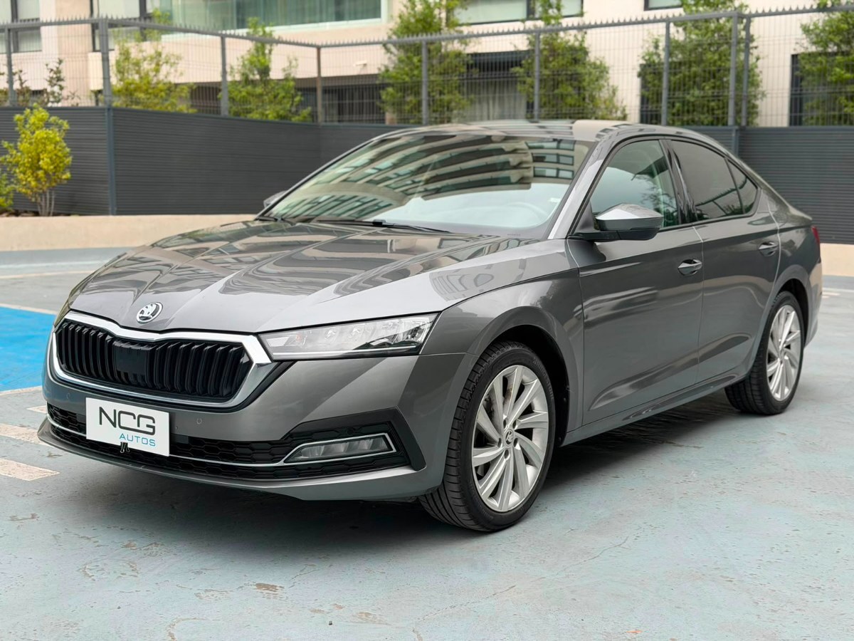 Vehicle media 3