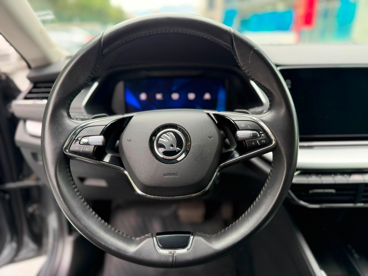 Vehicle media 10