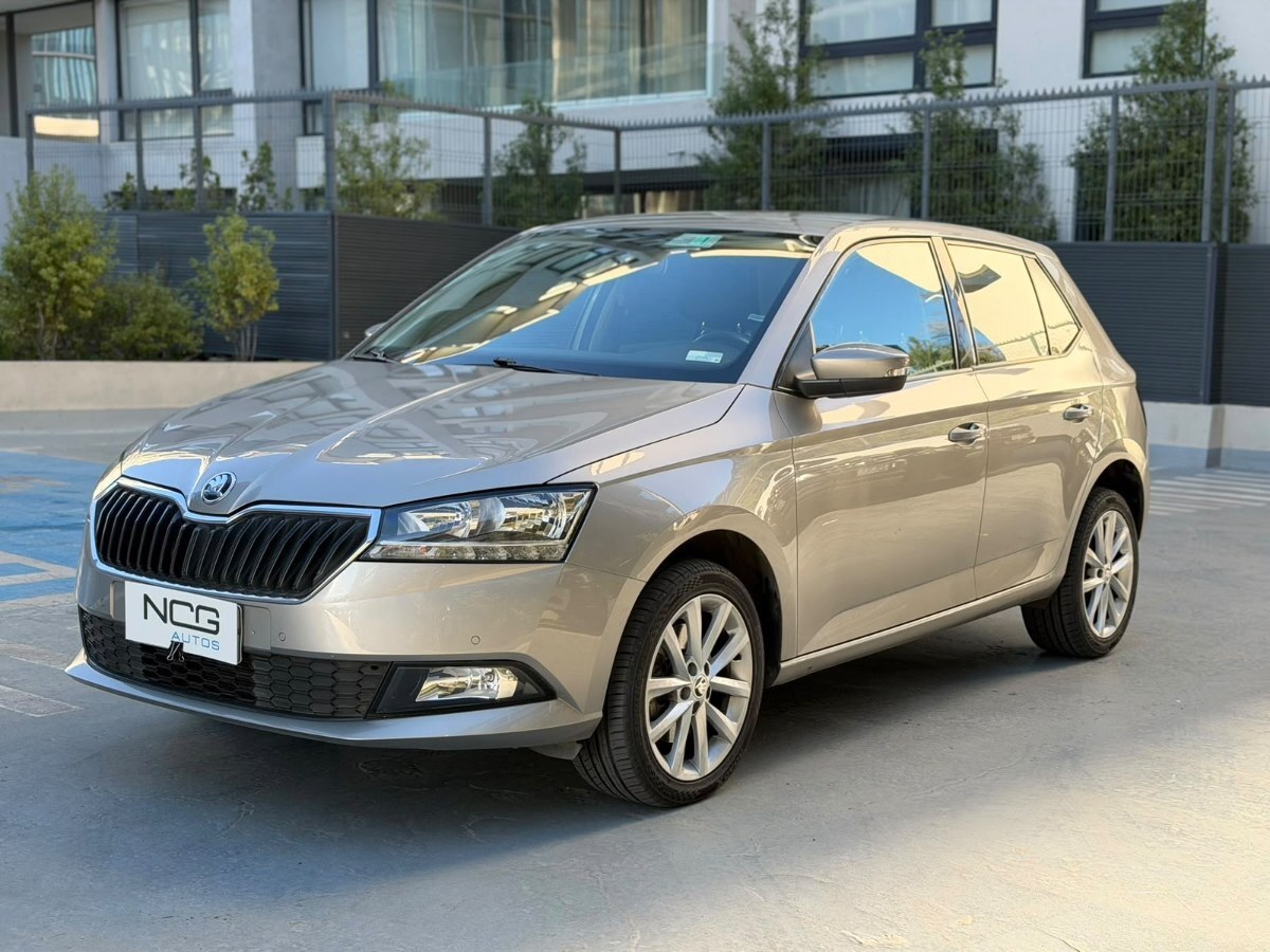 Vehicle media 3