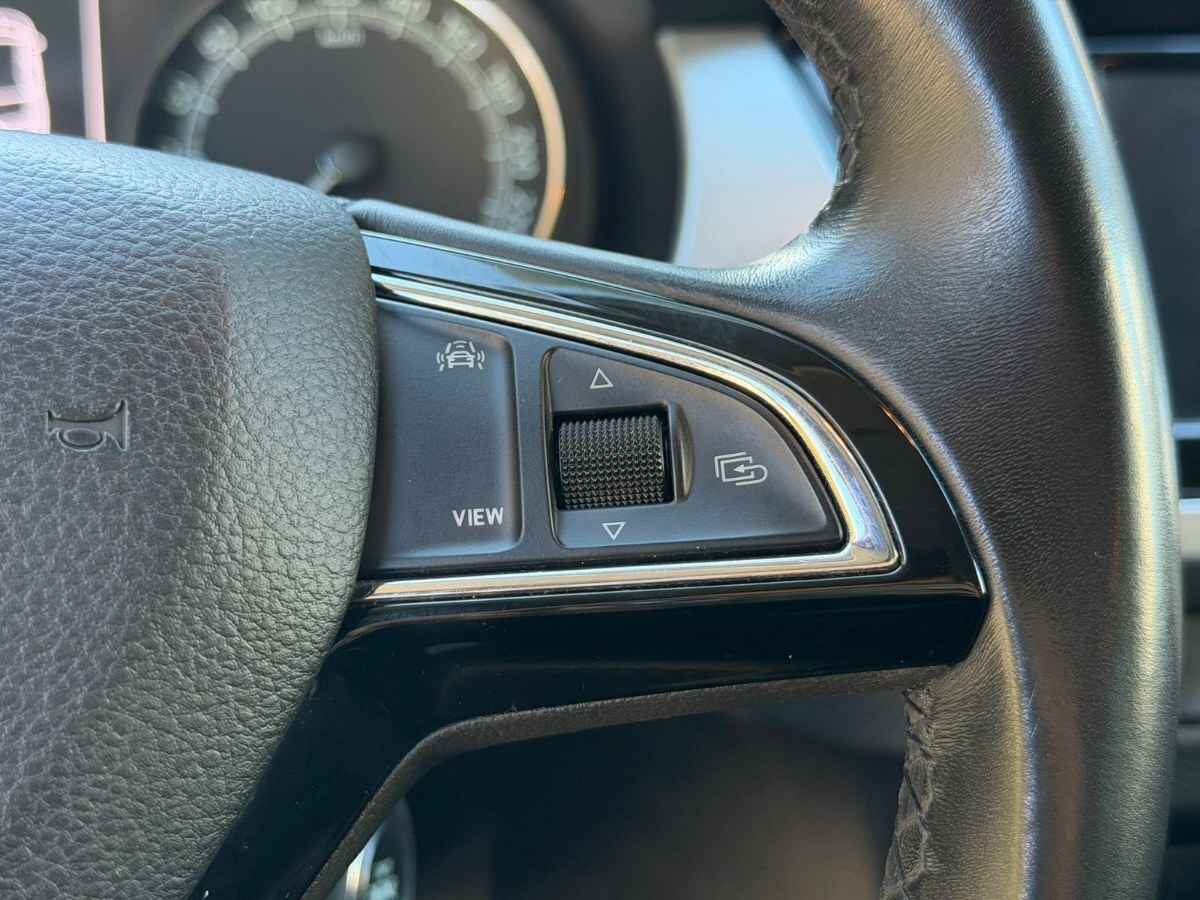 Vehicle media 10