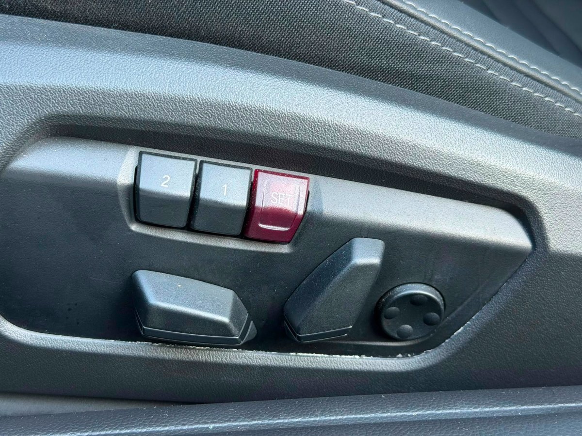 Vehicle media 19