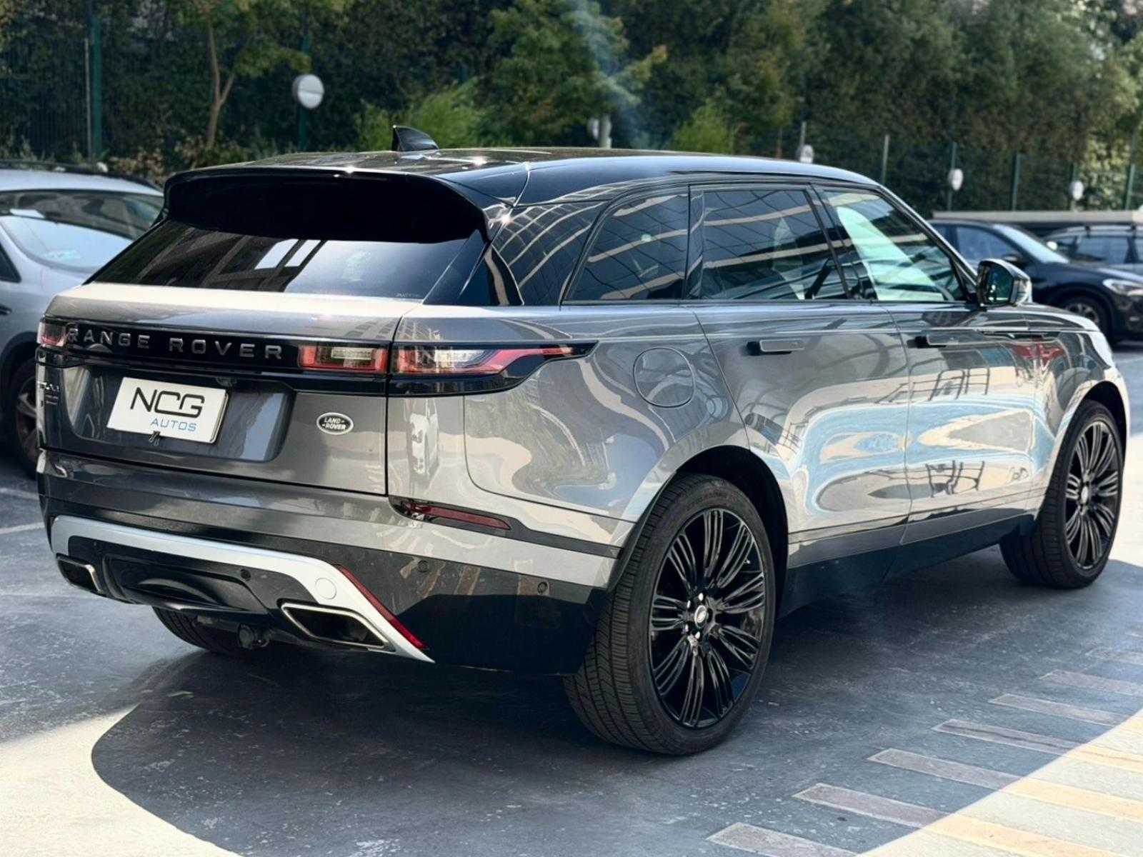 Vehicle media 4