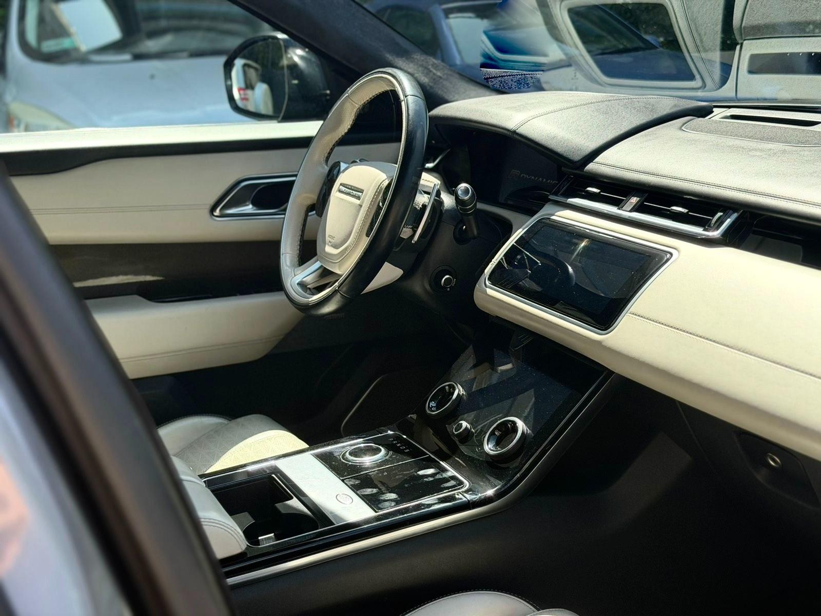 Vehicle media 10