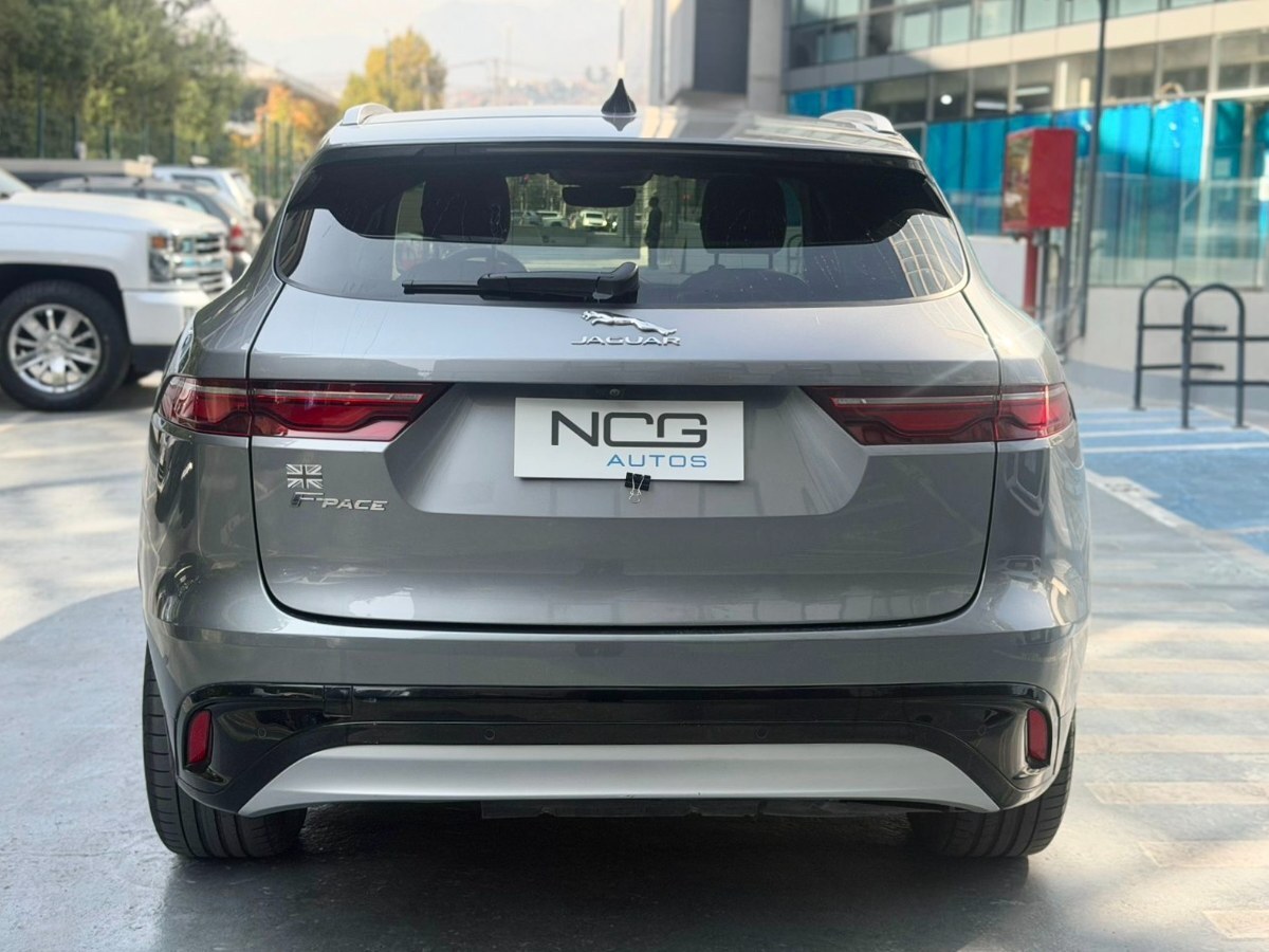 Vehicle media 5
