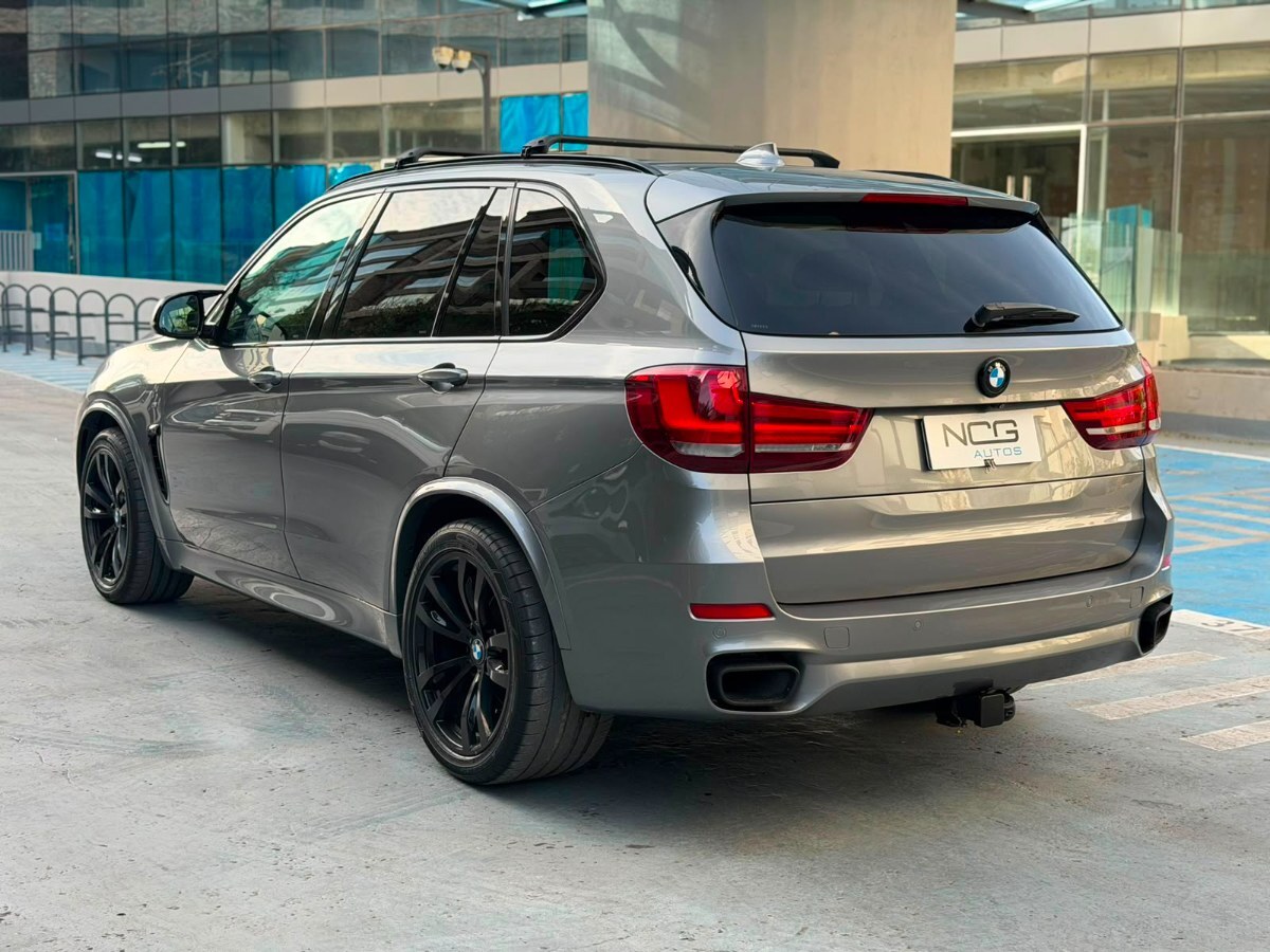 Vehicle media 6