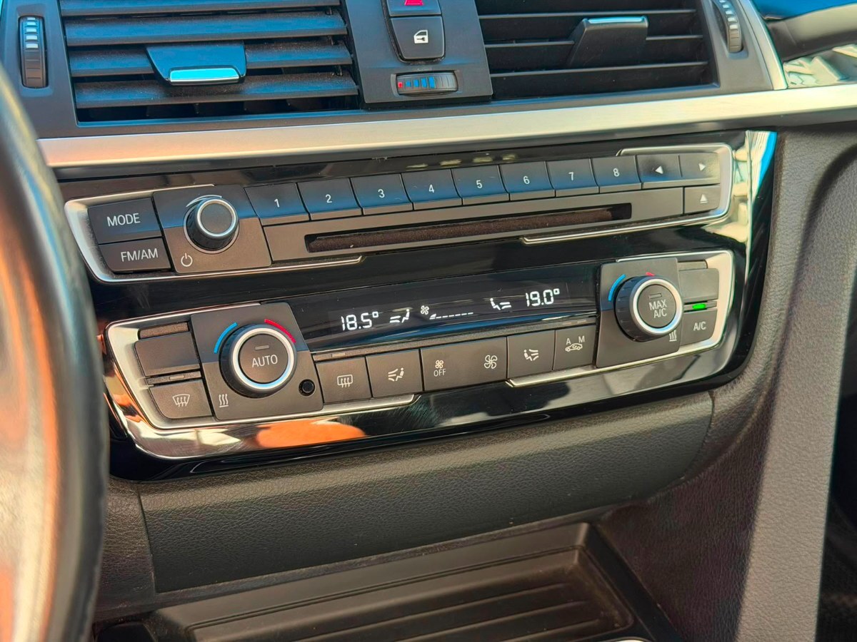 Vehicle media 11