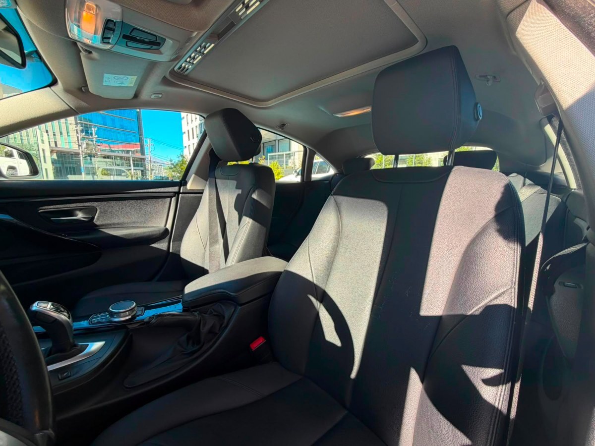 Vehicle media 14