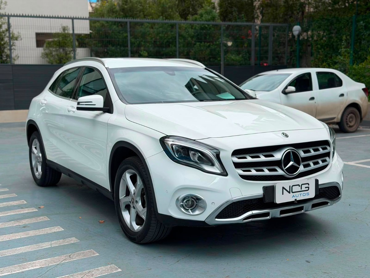 Mercedes Benz Clase GLA undefined