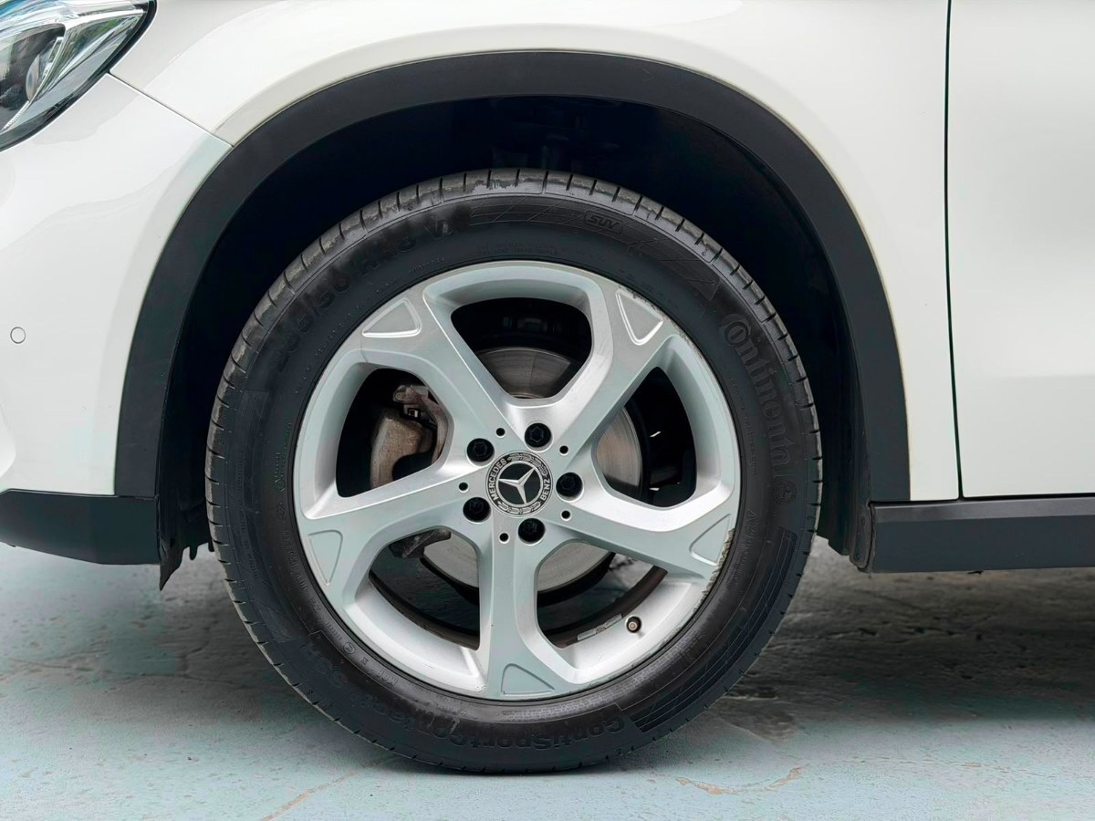 Vehicle media 7