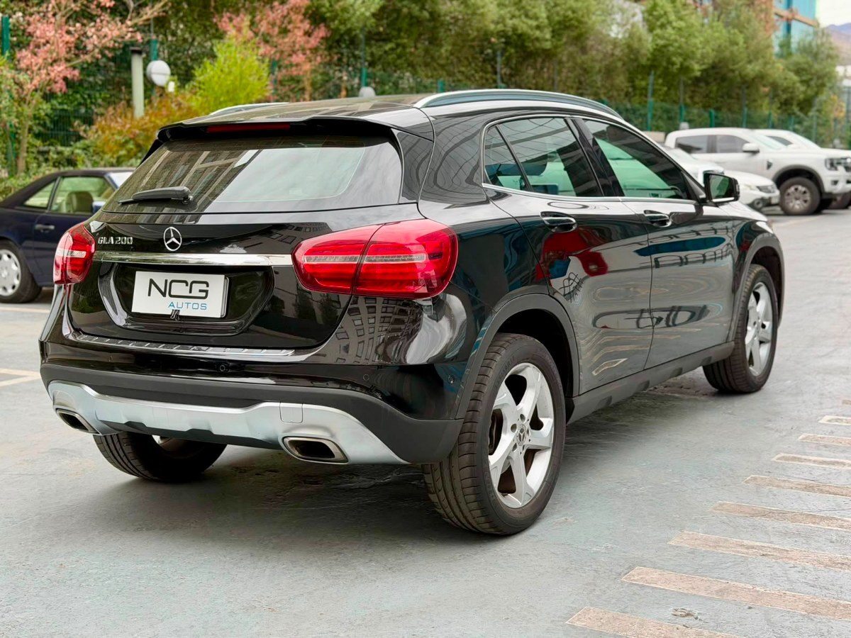 Vehicle media 4
