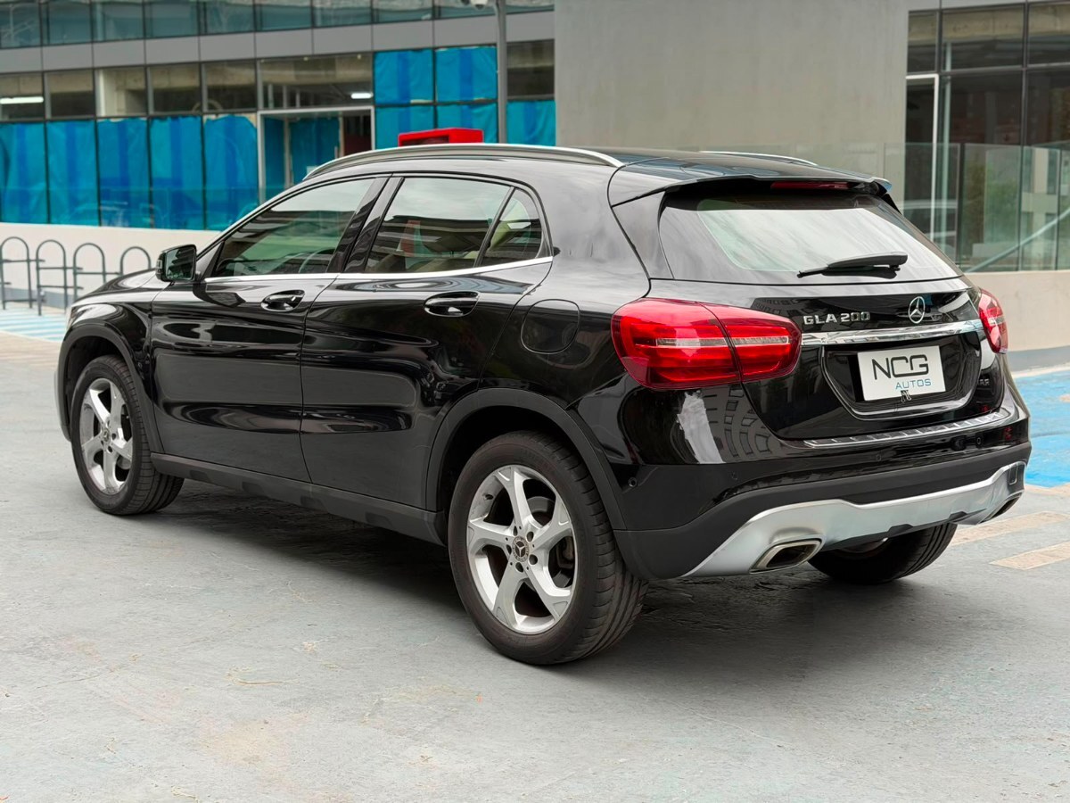 Vehicle media 6