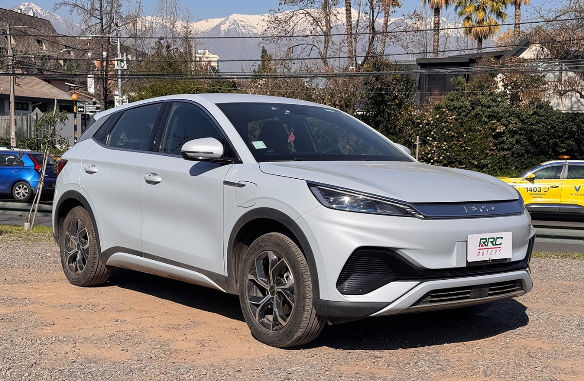 Vehicle media 9