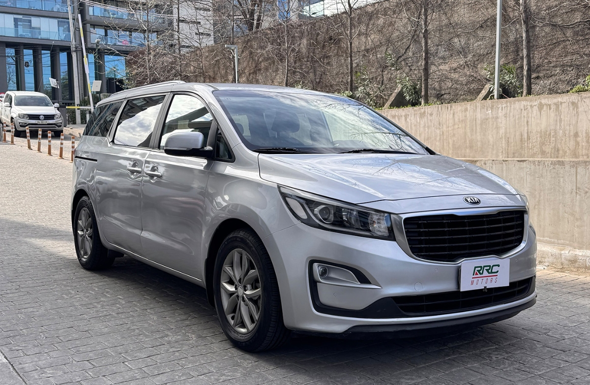 Vehicle media 8