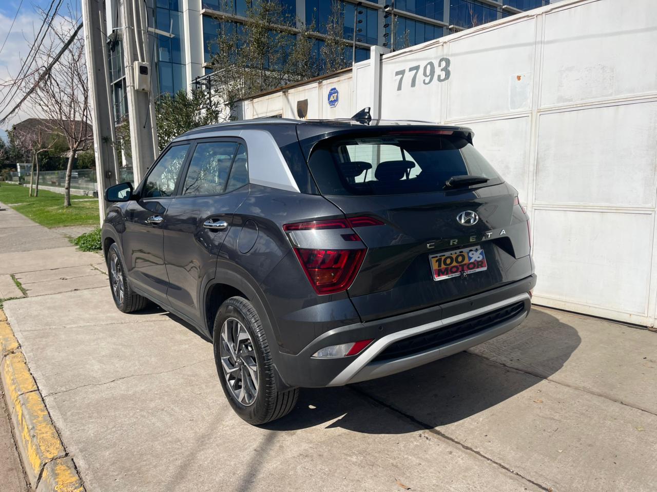 Vehicle media 6