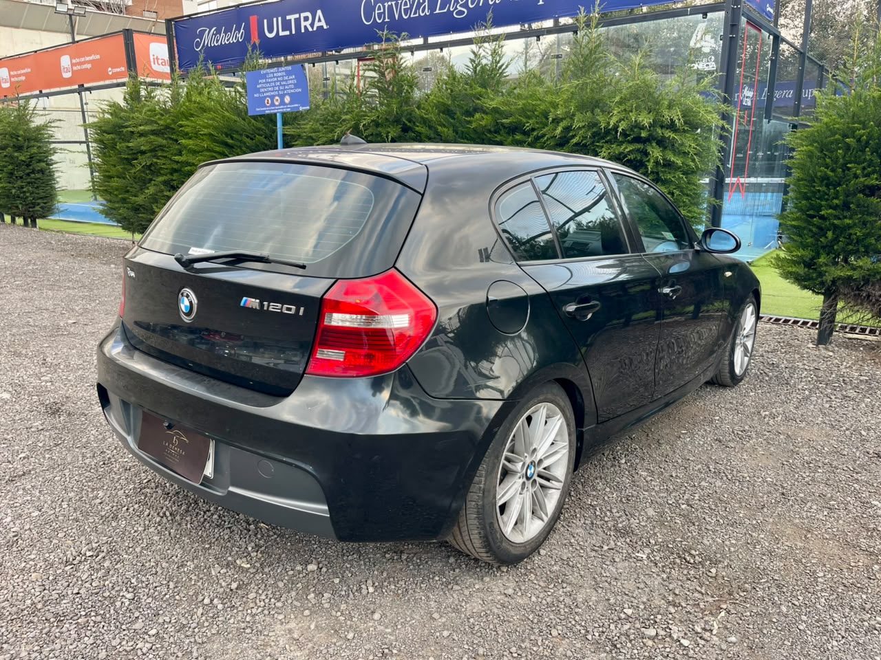 Vehicle media 4